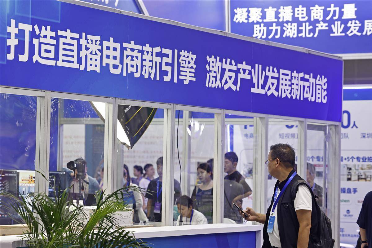 小新棋牌下载